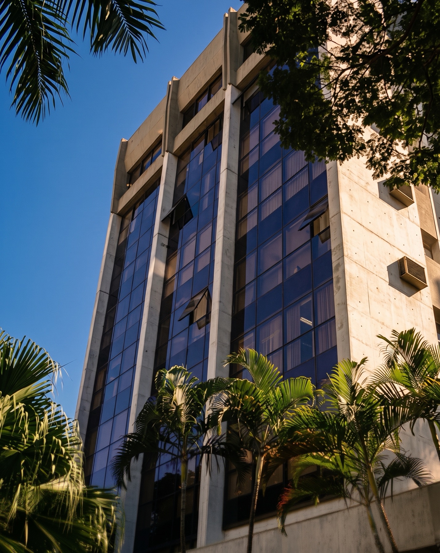 Fachada do escritório da Zanella Wealth em Porto Alegre